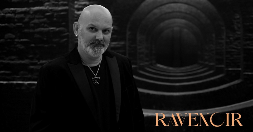 Alesh A.D. uzavírá koncertní etapu své kariéry, chystá poctu hudební ikoně  a dokončuje autobiografii.