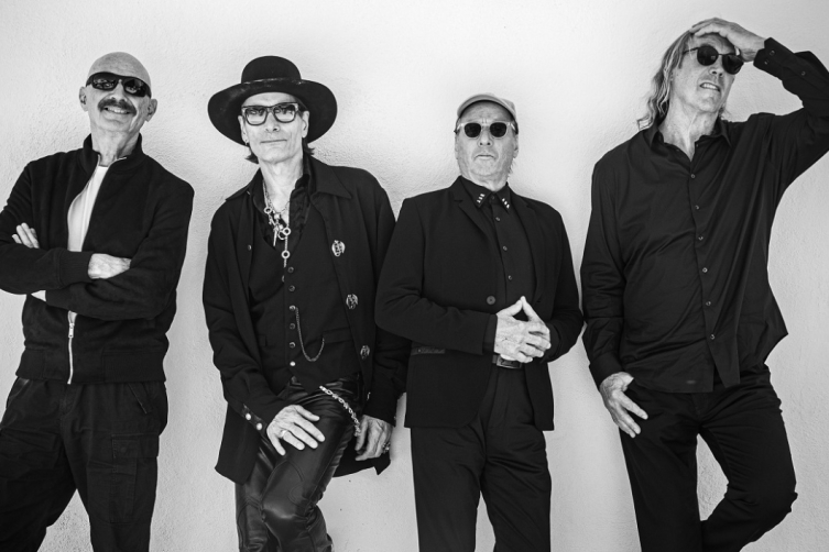 Superkapela BEAT přiveze do Prahy tvorbu KING CRIMSON