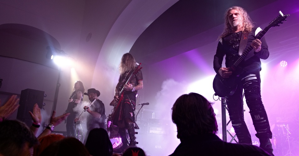 Metal, sníh a zelená - VÁNOČNÍROCKOVEJ ŽĎÁR!